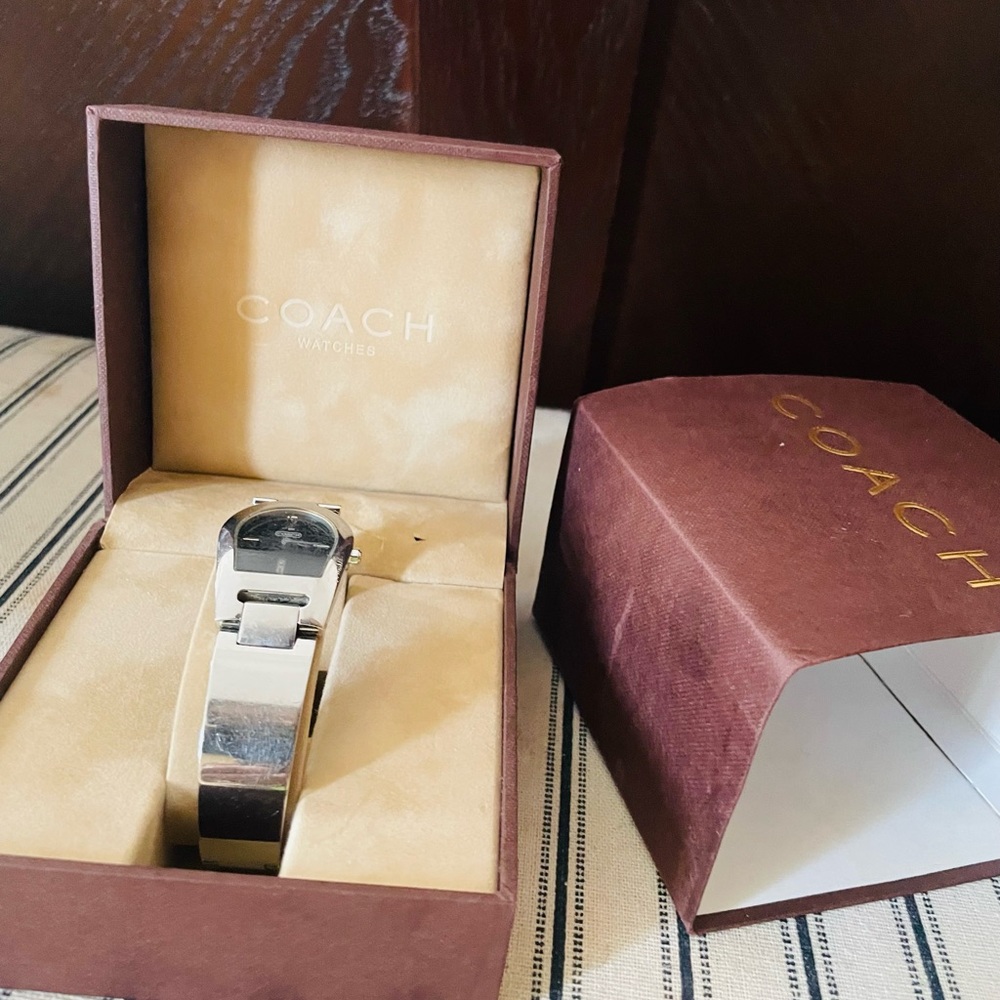 Coach Watch - Picture 5 of 6